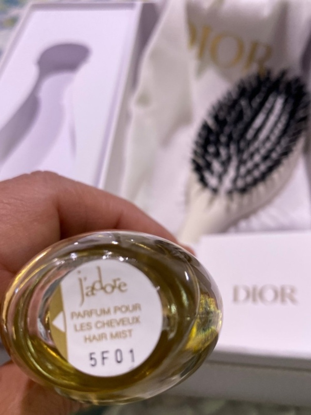 Dior J’adore Hair Mist with Hair Brush Set-NIB - Picture 6 of 12